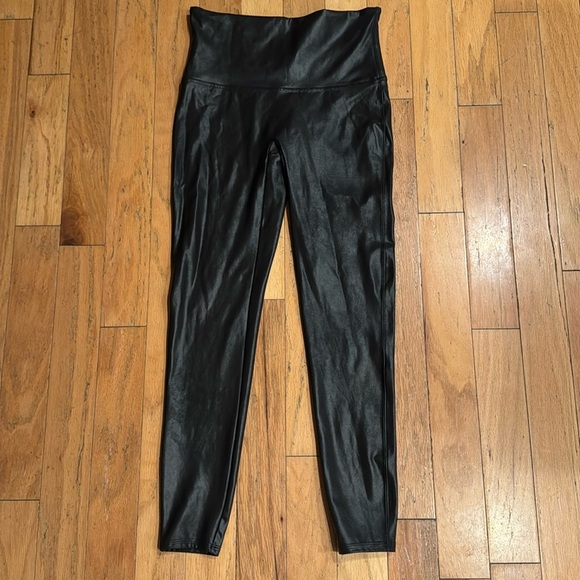 Spanx | Faux Leather Leggings | Very Black | Size L (10/12) Excellent condition! - Picture 1 of 3